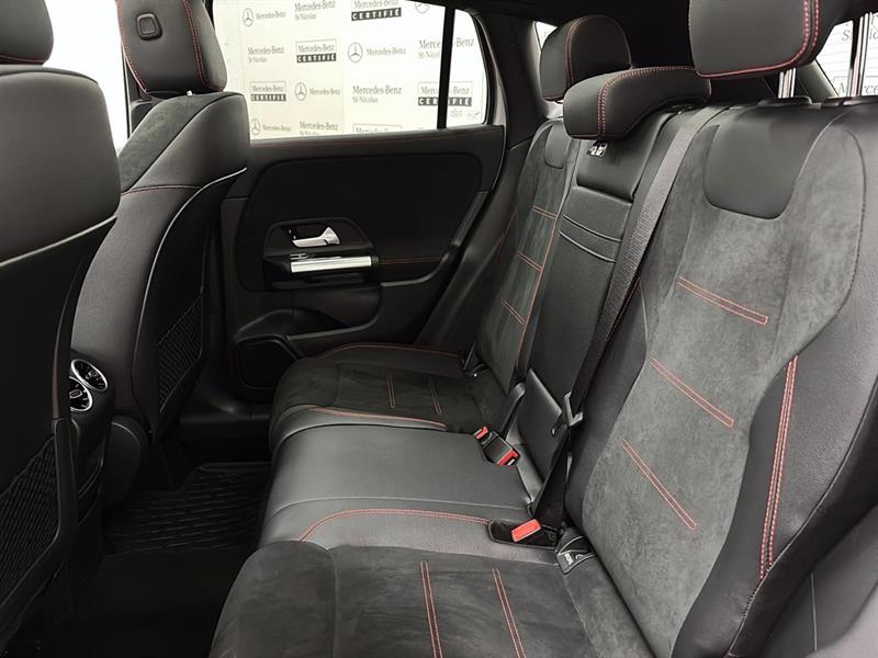 mercedes-benz GLA 2023 - 8