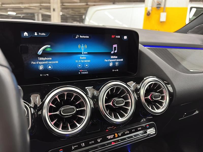 mercedes-benz GLA 2023 - 16