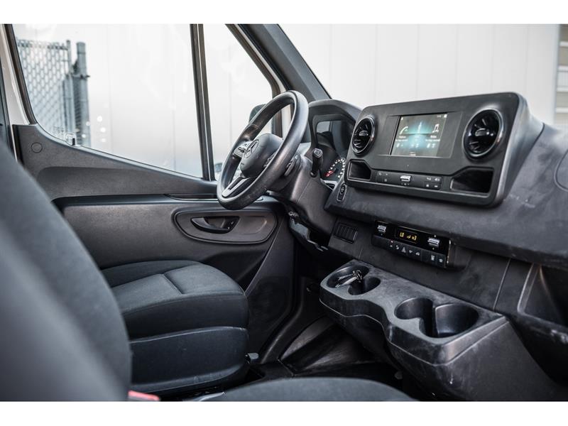 mercedes-benz Sprinter 2022 - 13