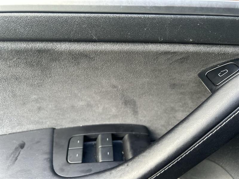 tesla Model 3 2022 - 27