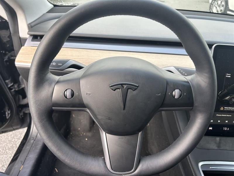 tesla Model 3 2022 - 28