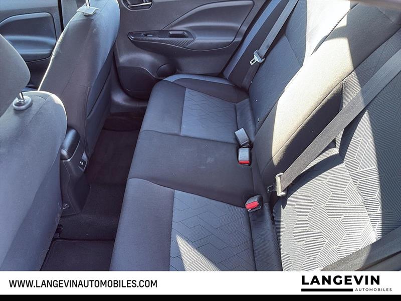 nissan Versa 2023 - 7