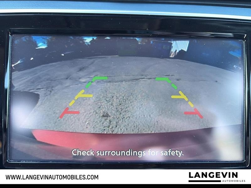 nissan Versa 2023 - 16