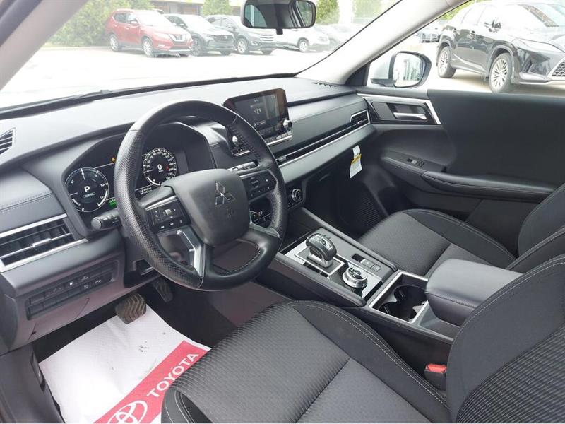 mitsubishi Outlander PHEV 2023 - 9