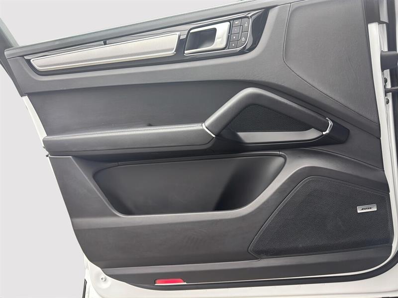 porsche Cayenne 2023 - 28