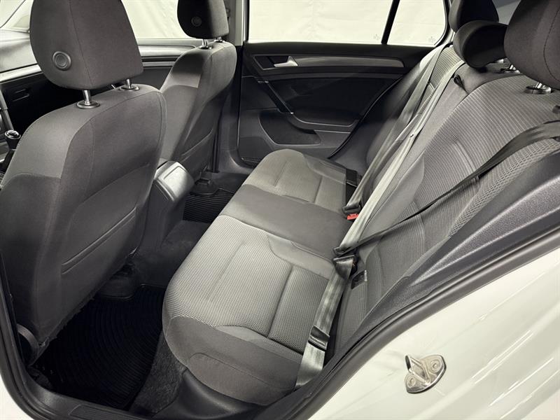 volkswagen Golf 2021 - 17