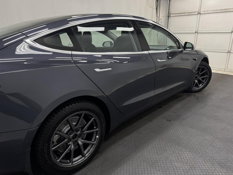 tesla Model 3 2018 - 11