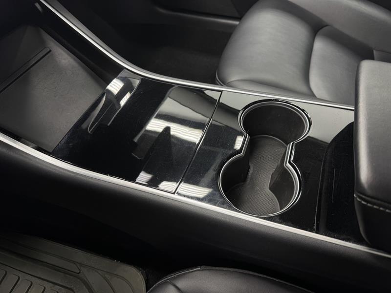 tesla Model 3 2018 - 27