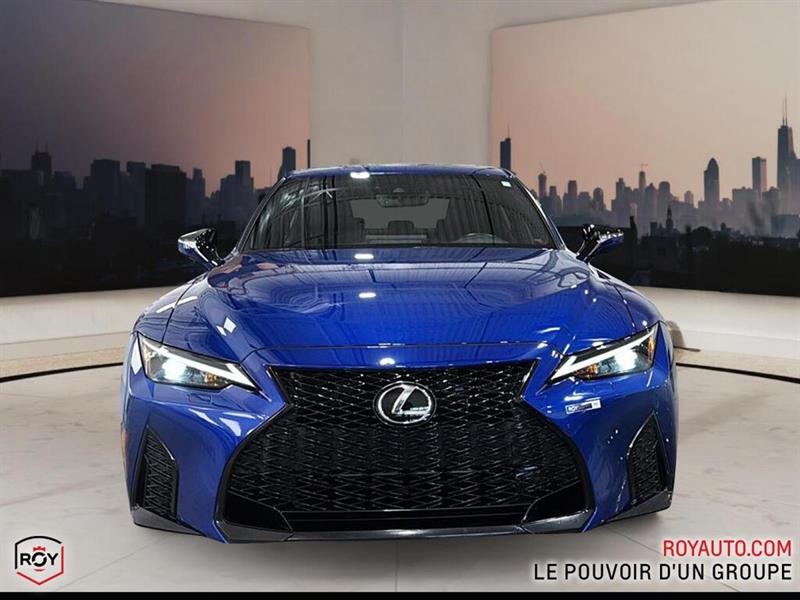 lexus IS 300 2022 - 2