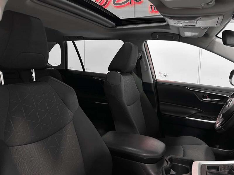 toyota RAV4 2019 - 29