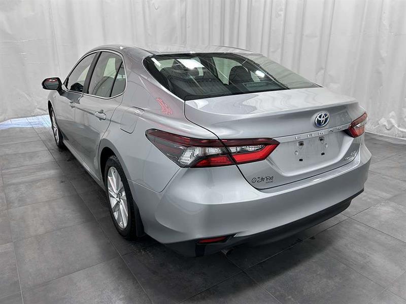 toyota Camry 2021 - 5