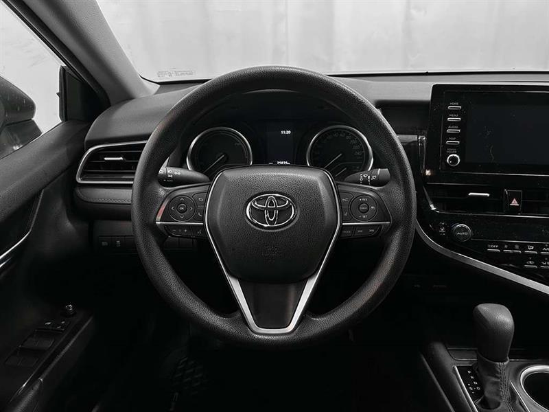 toyota Camry 2021 - 17