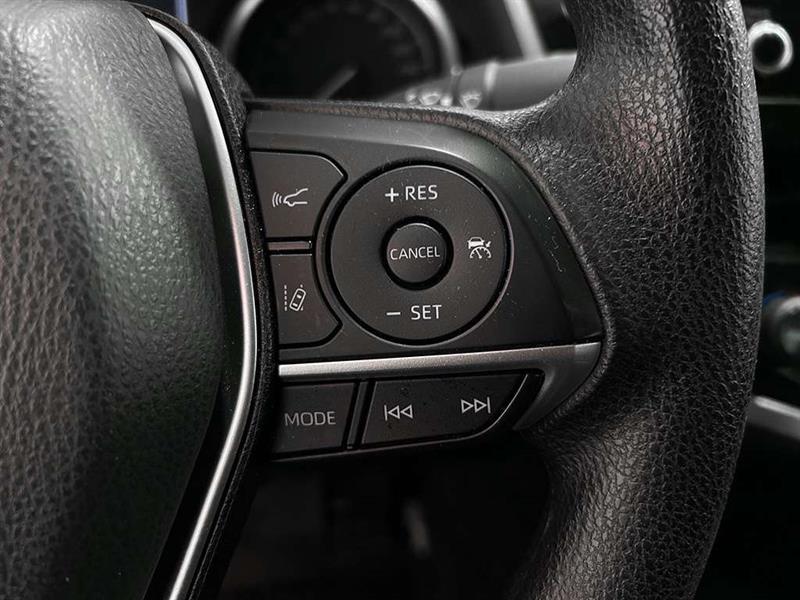 toyota Camry 2021 - 18