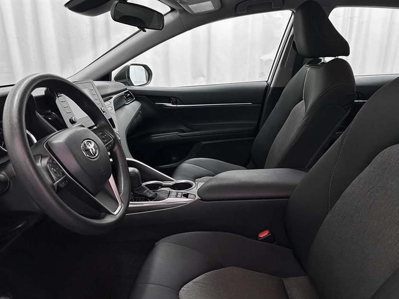 toyota Camry 2021 - 23