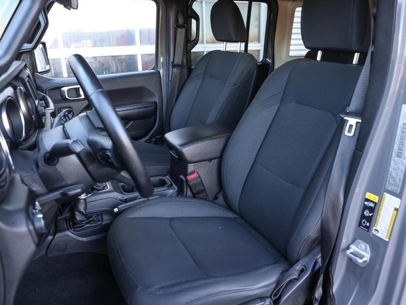 jeep Wrangler 2020 - 18