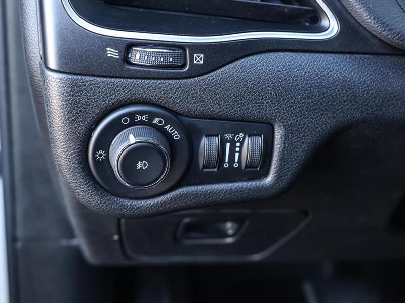 jeep Cherokee 2019 - 26