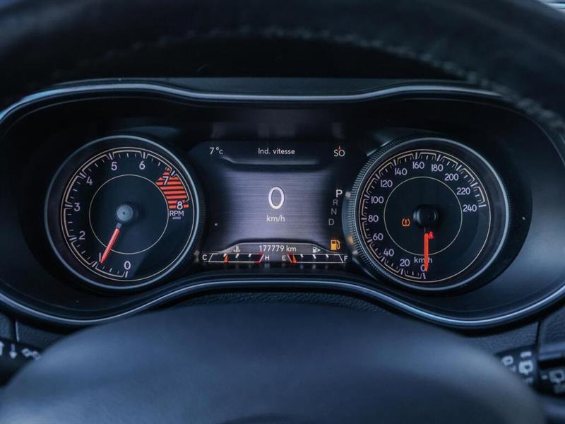 jeep Cherokee 2019 - 30