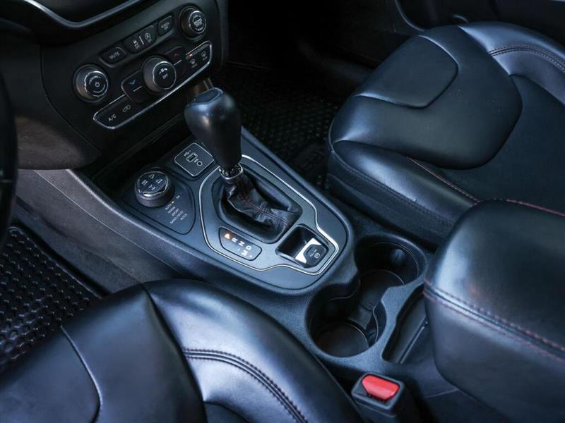 jeep Cherokee 2019 - 31