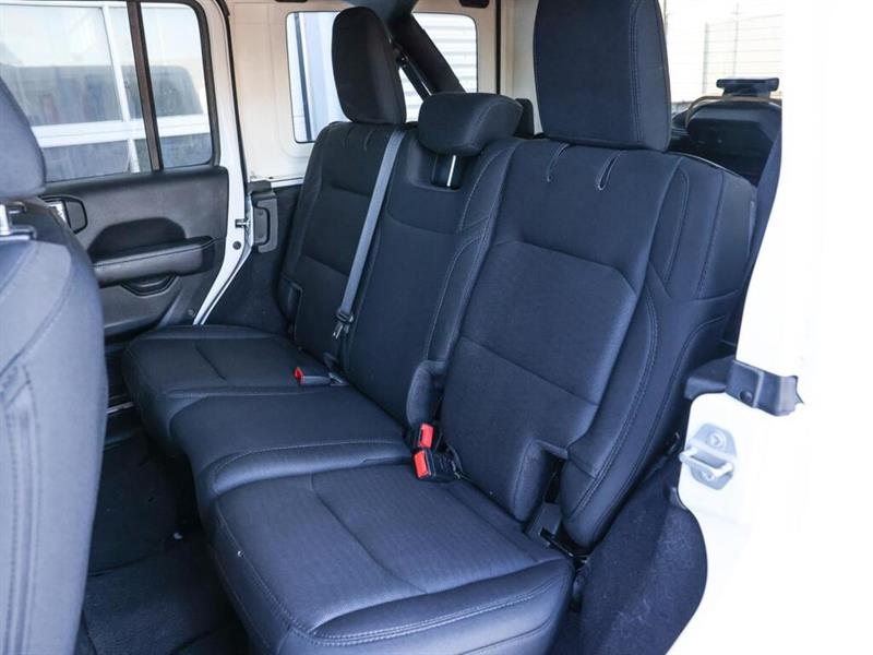 jeep Wrangler 2020 - 26