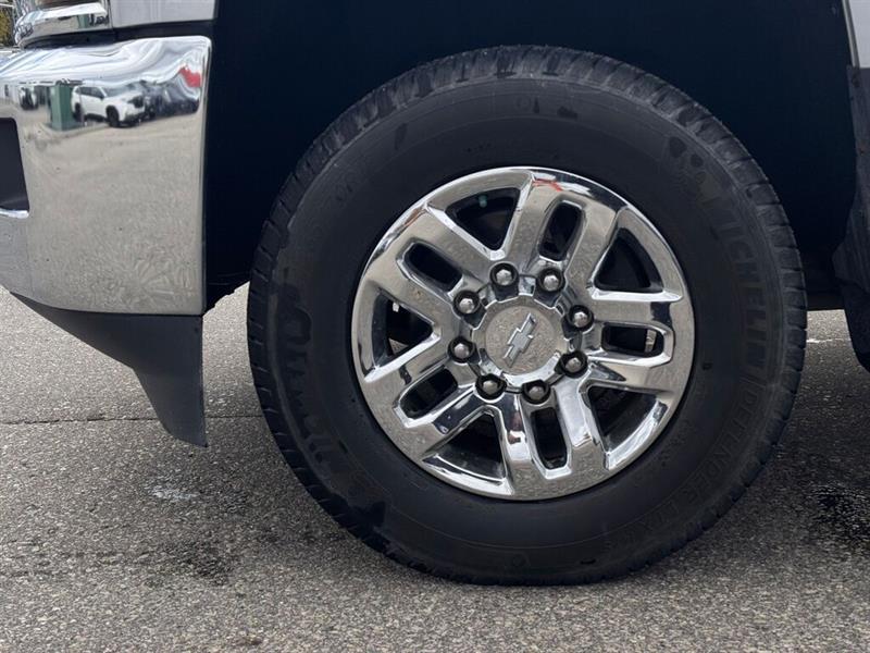 chevrolet Silverado 2500 2017 - 13