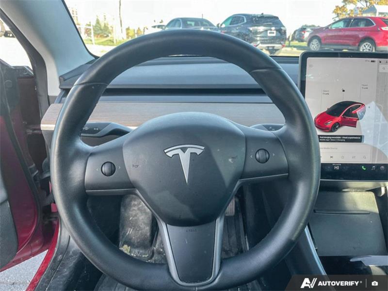 tesla Model 3 2020 - 11