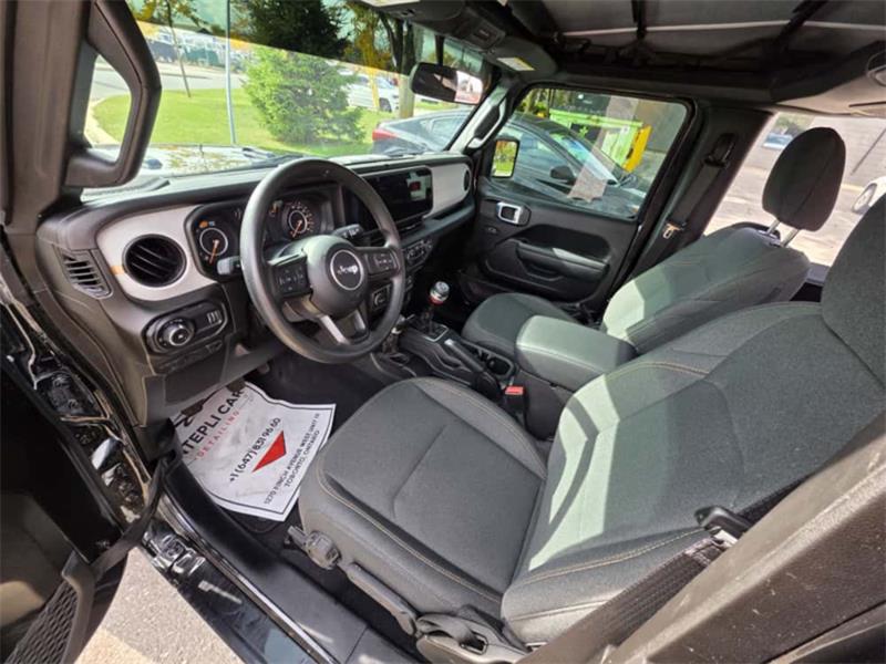 jeep Wrangler 2025 - 8