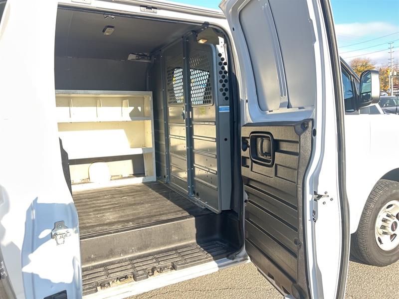 gmc Fourgonnette Savana utilitaire 2021 - 15