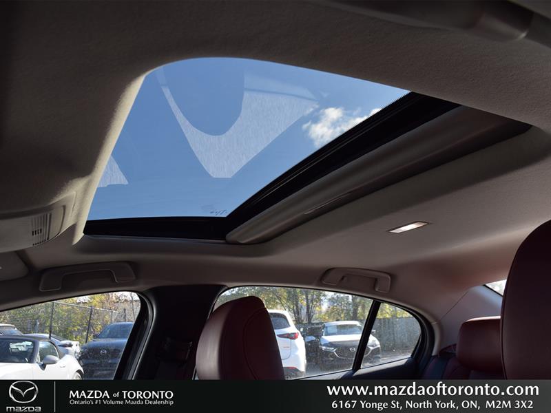 mazda Mazda3 2022 - 13