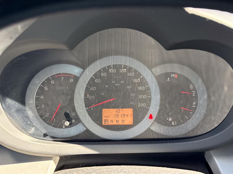 toyota RAV4 2011 - 17