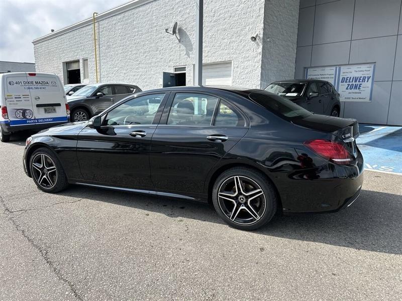 mercedes-benz C300 2021 - 9