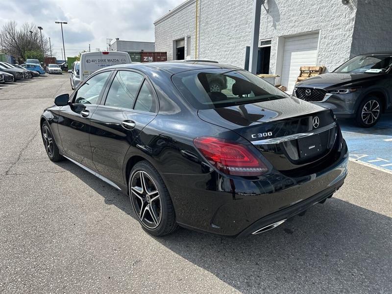 mercedes-benz C300 2021 - 10