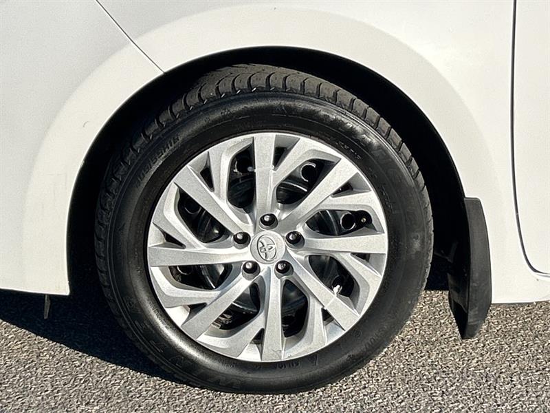 toyota Corolla 2017 - 10