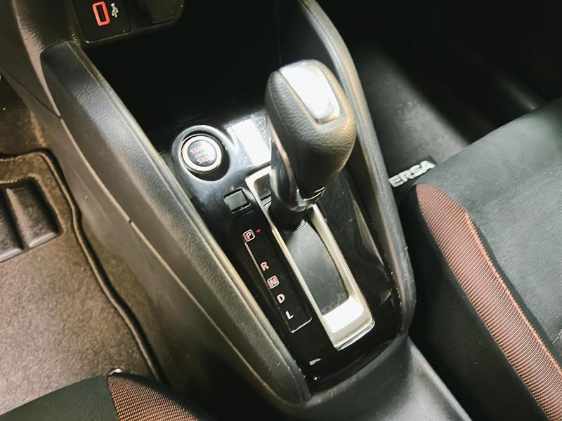 nissan Versa 2022 - 13