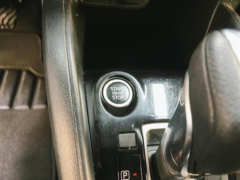 nissan Versa 2022 - 17