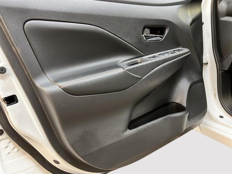 nissan Versa 2022 - 21