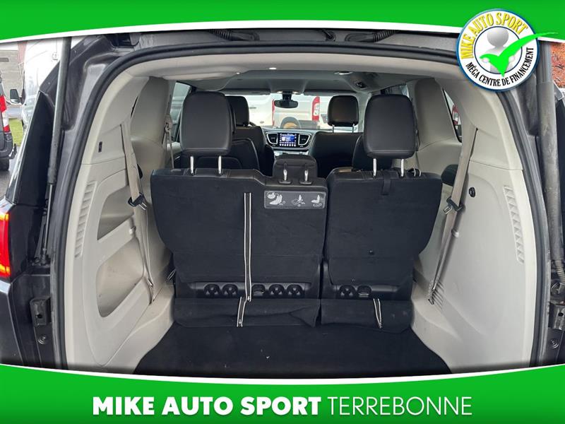 chrysler Pacifica 2017 - 7