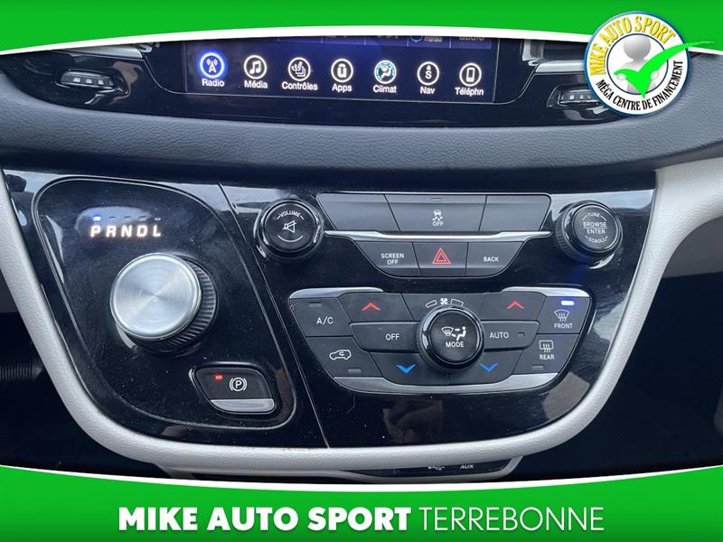 chrysler Pacifica 2017 - 14