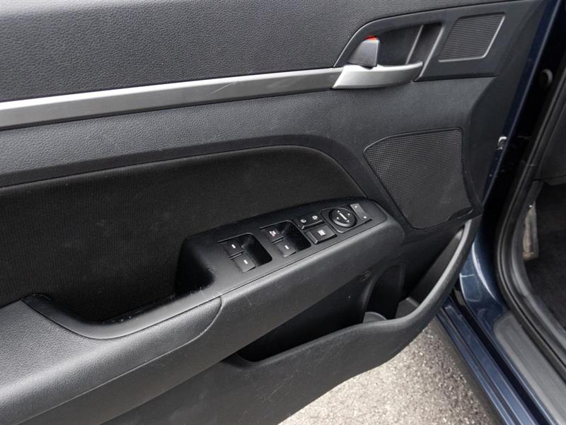 hyundai Elantra 2020 - 10