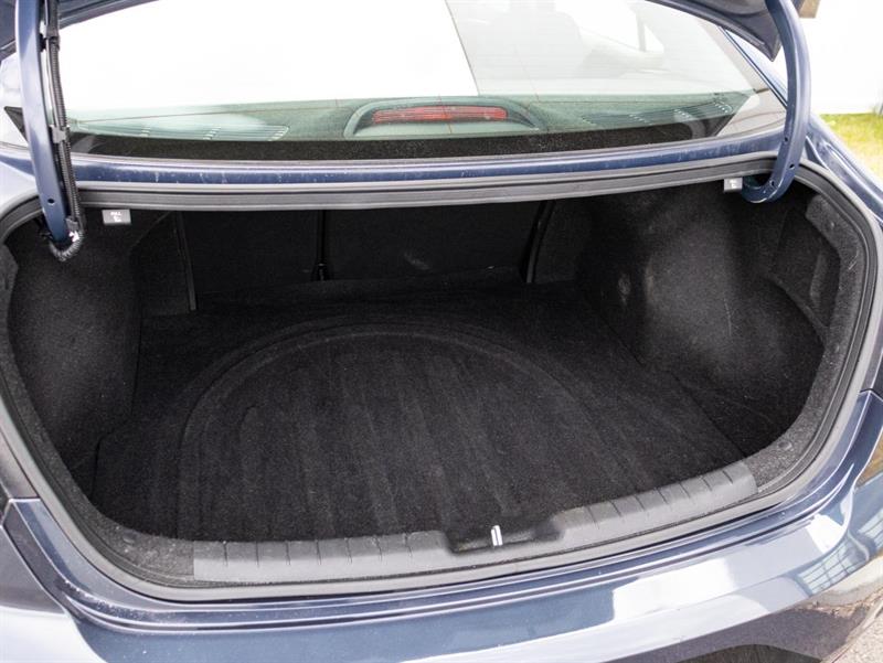 hyundai Elantra 2020 - 23