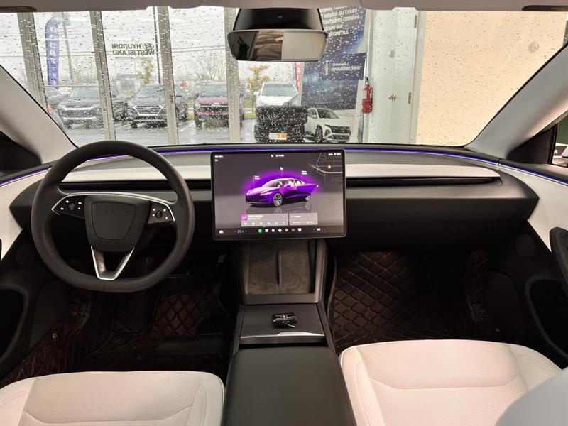 tesla Model 3 2024 - 12