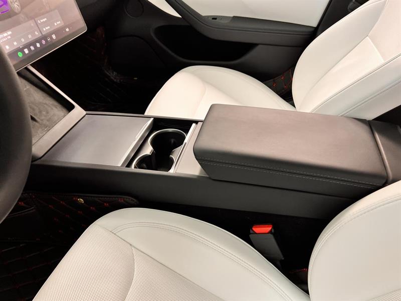 tesla Model 3 2024 - 18