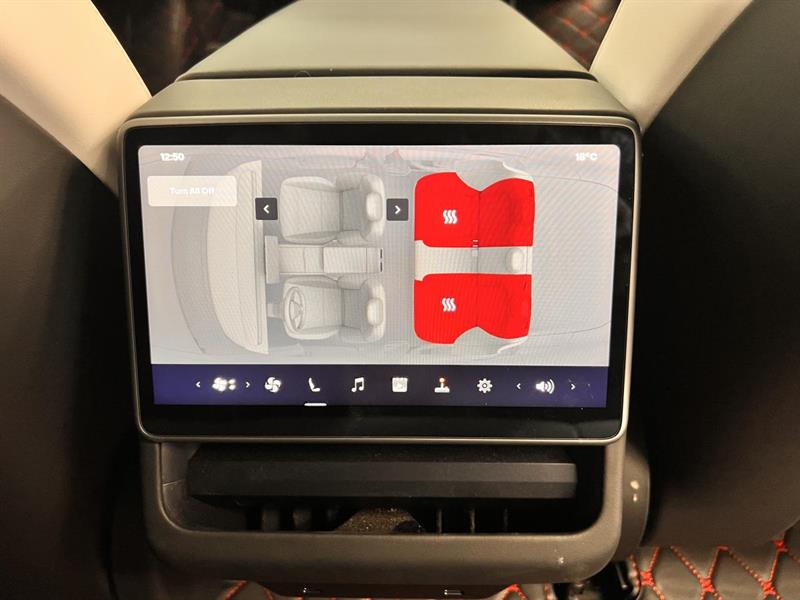 tesla Model 3 2024 - 27