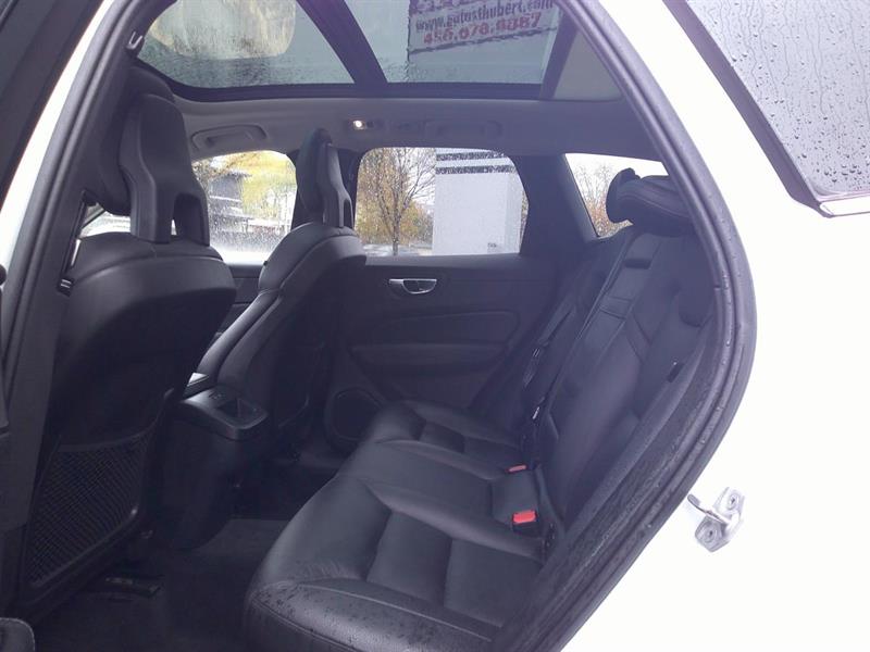 volvo XC60 2018 - 16