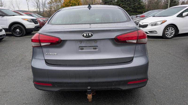 kia Forte 2018 - 6