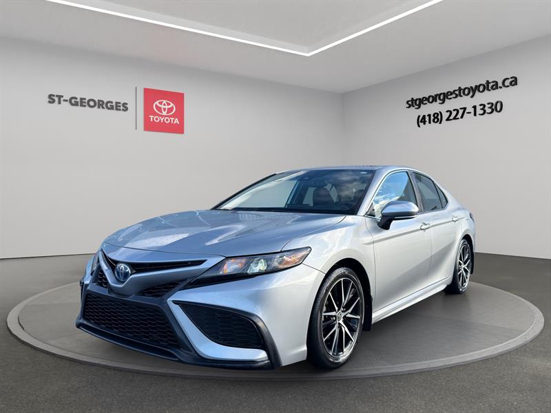 toyota Camry Hybrid 2022