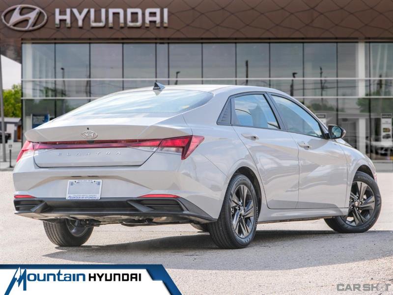 hyundai Elantra 2022 - 2