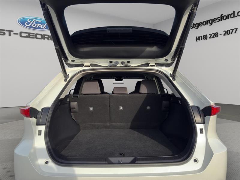 toyota Venza Hybrid 2022 - 17