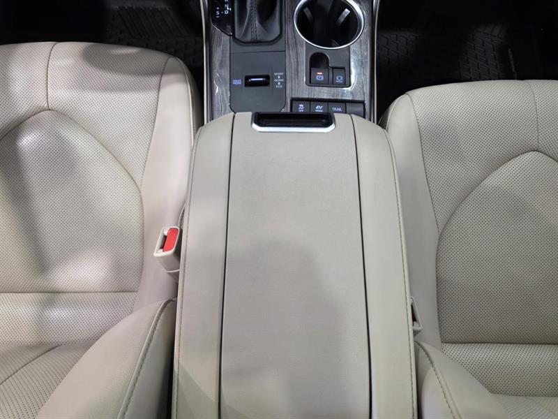 toyota Highlander Hybrid 2021 - 24