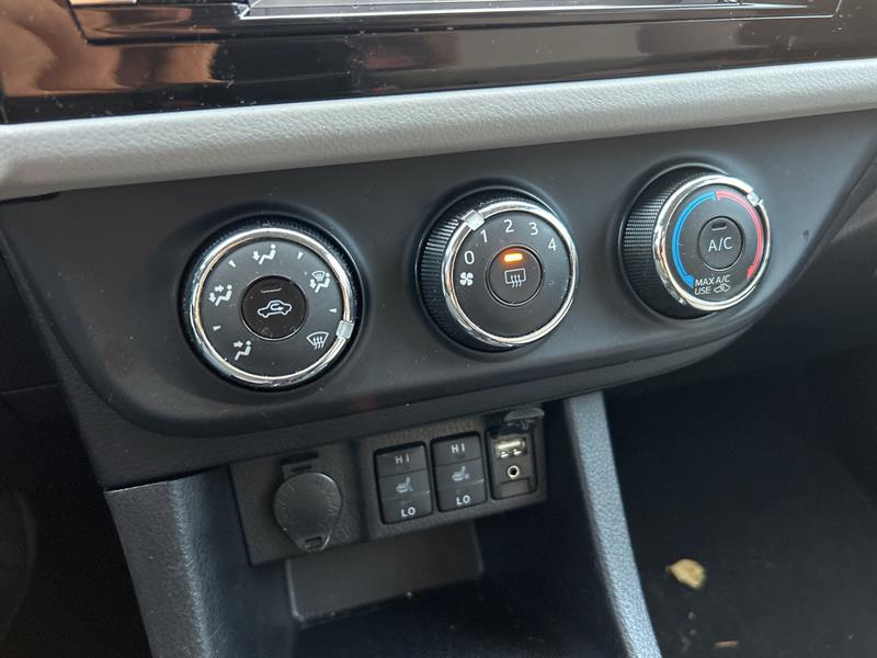 toyota Corolla 2015 - 13