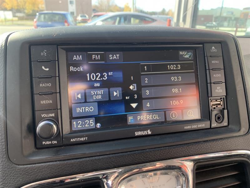 chrysler Town & Country 2015 - 8